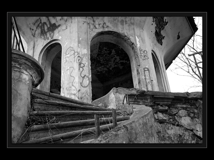 Čínský pavilonek 13
Keywords: Cibulka