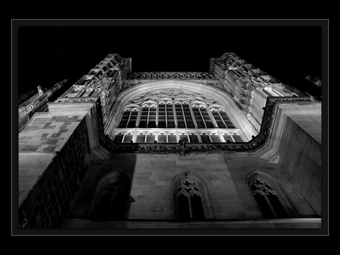 Slavnost v lidském světě
Keywords: katedrála;galaktická transformace 2012;vzestup;hvězdné vědomí;bájné město